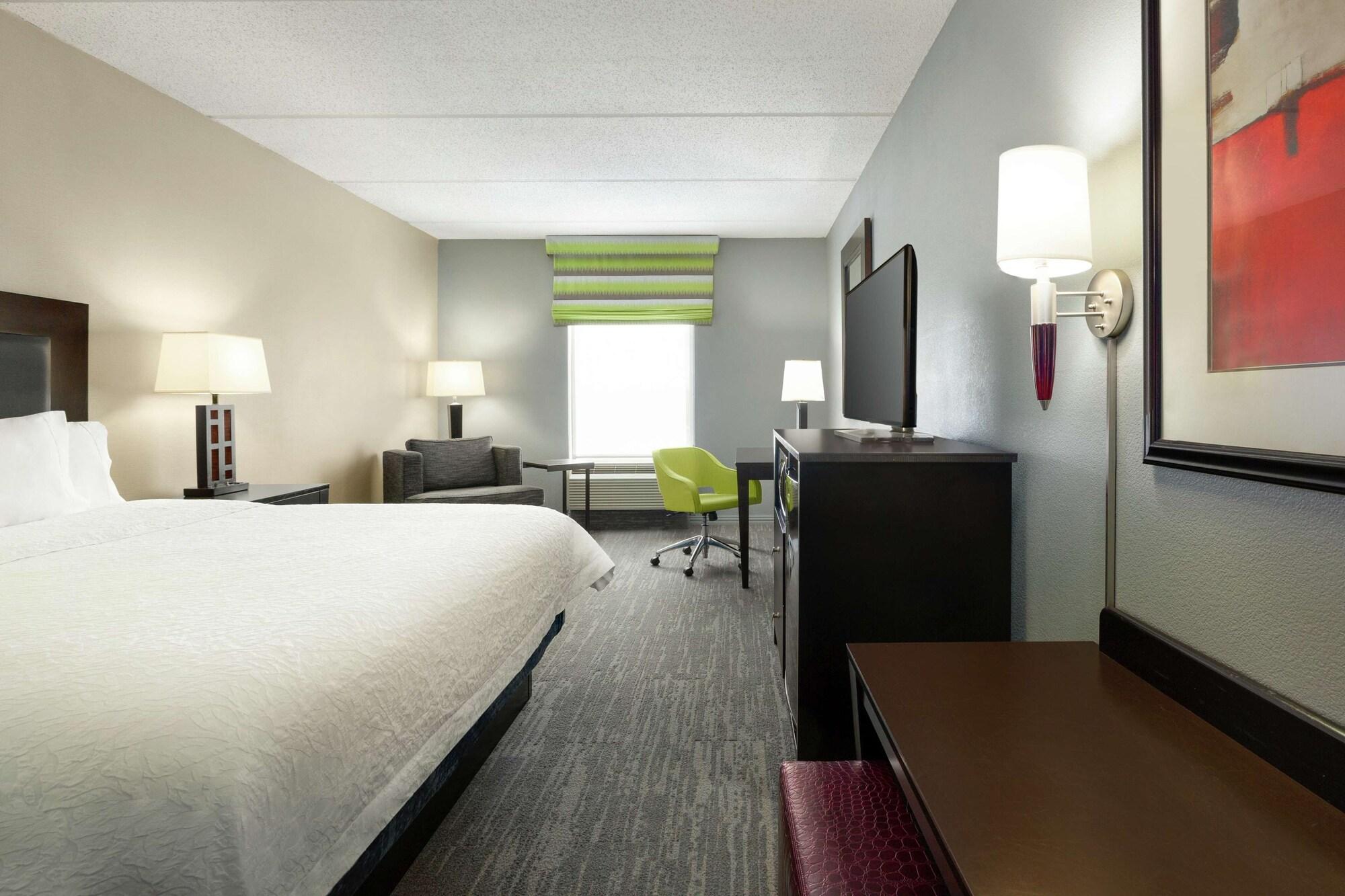 Hampton Inn And Suites Houston Clear Lake Nasa Webster Exterior photo